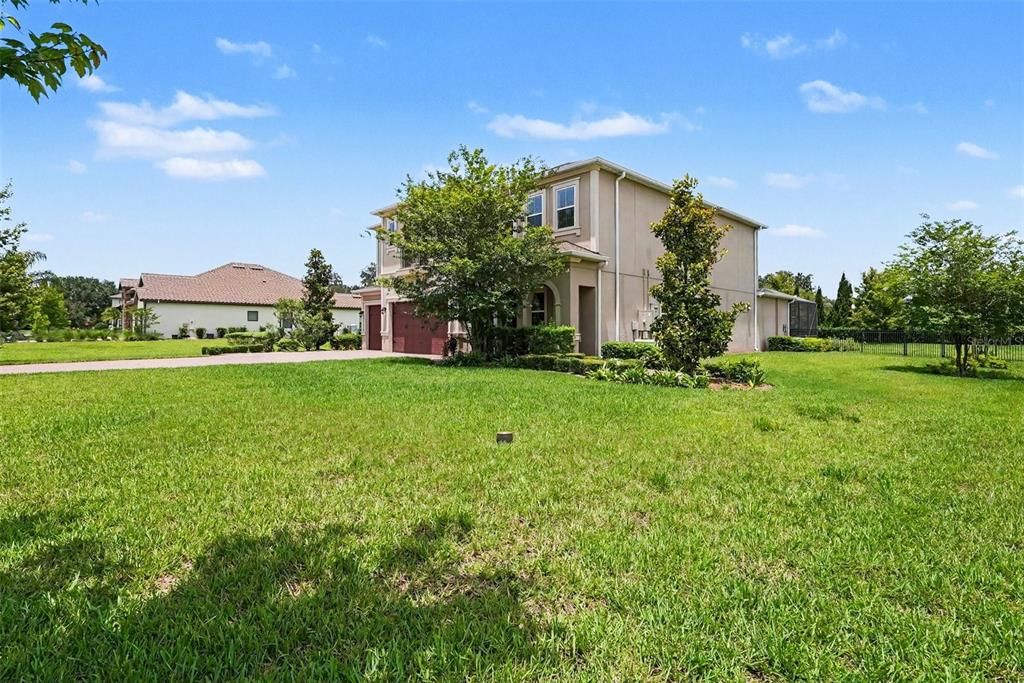 For Sale: $1,350,000 (5 beds, 4 baths, 4467 Square Feet)