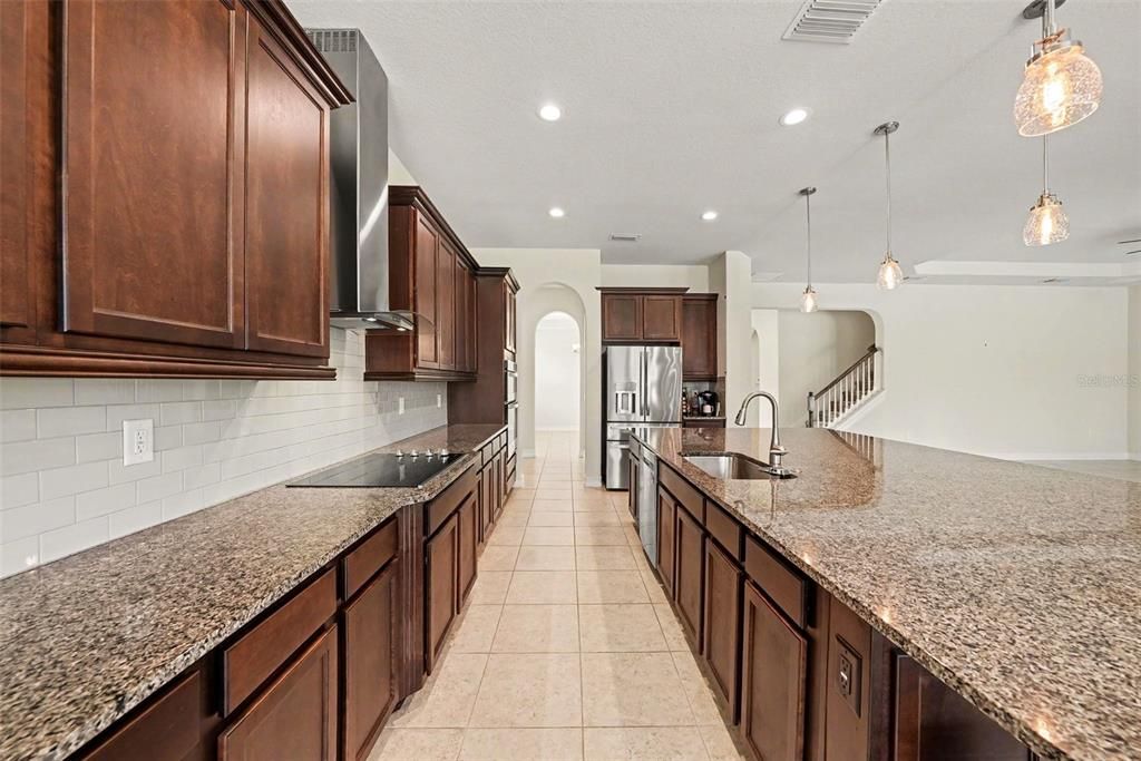 For Sale: $1,350,000 (5 beds, 4 baths, 4467 Square Feet)