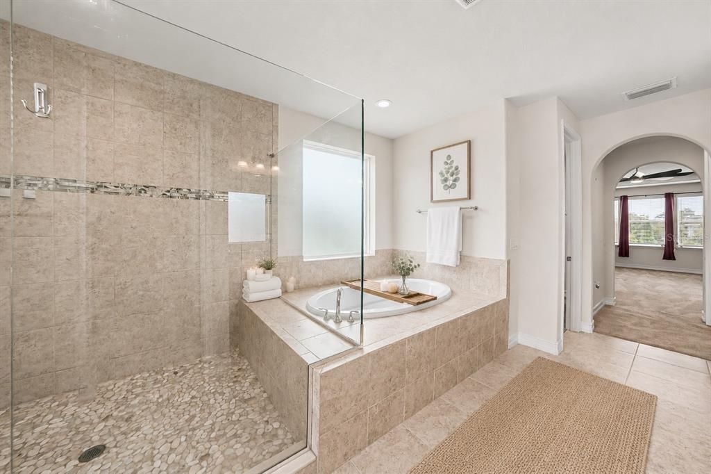 For Sale: $1,350,000 (5 beds, 4 baths, 4467 Square Feet)