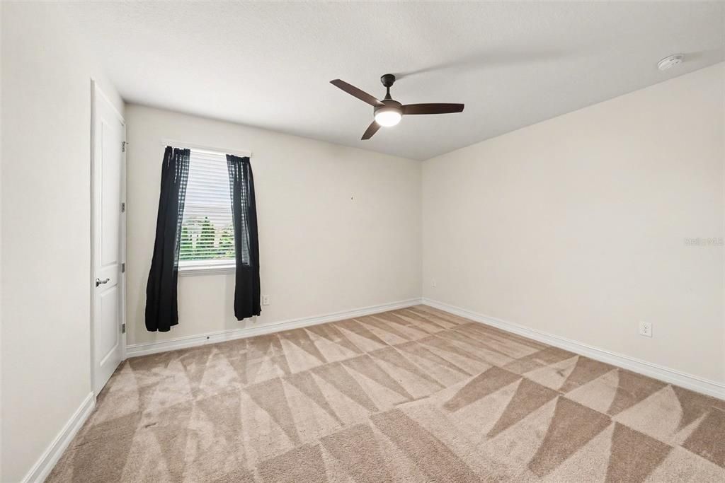 For Sale: $1,350,000 (5 beds, 4 baths, 4467 Square Feet)