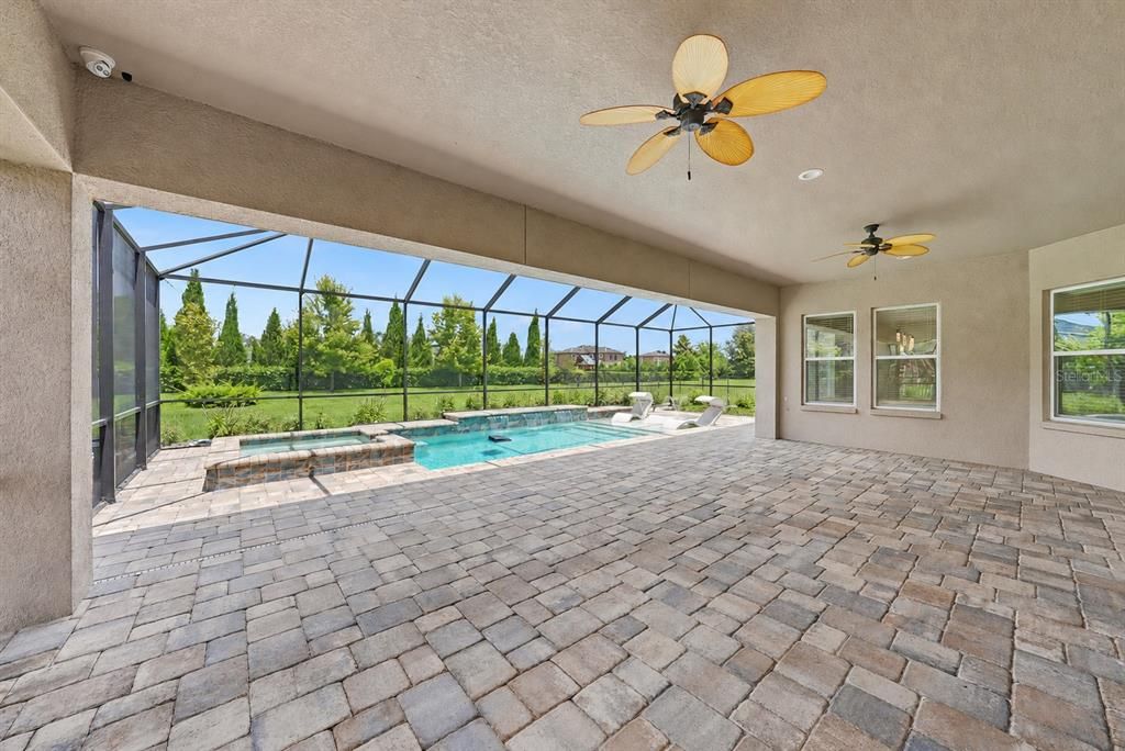 For Sale: $1,350,000 (5 beds, 4 baths, 4467 Square Feet)