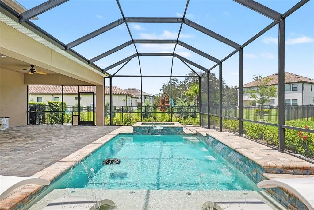 For Sale: $1,350,000 (5 beds, 4 baths, 4467 Square Feet)