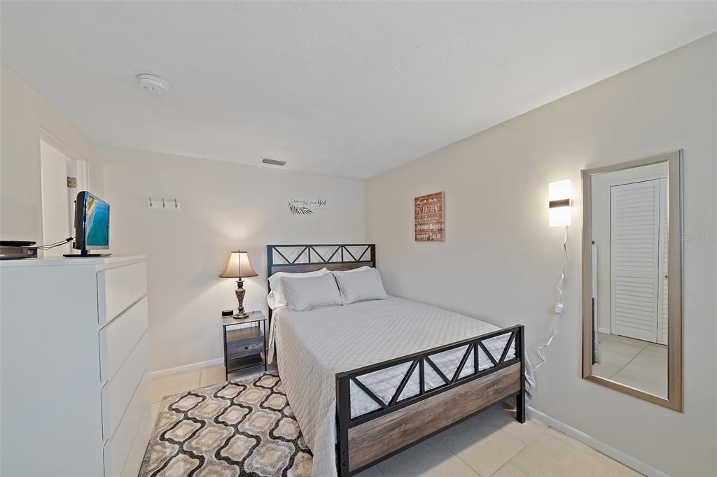 For Sale: $499,000 (3 beds, 2 baths, 1690 Square Feet)