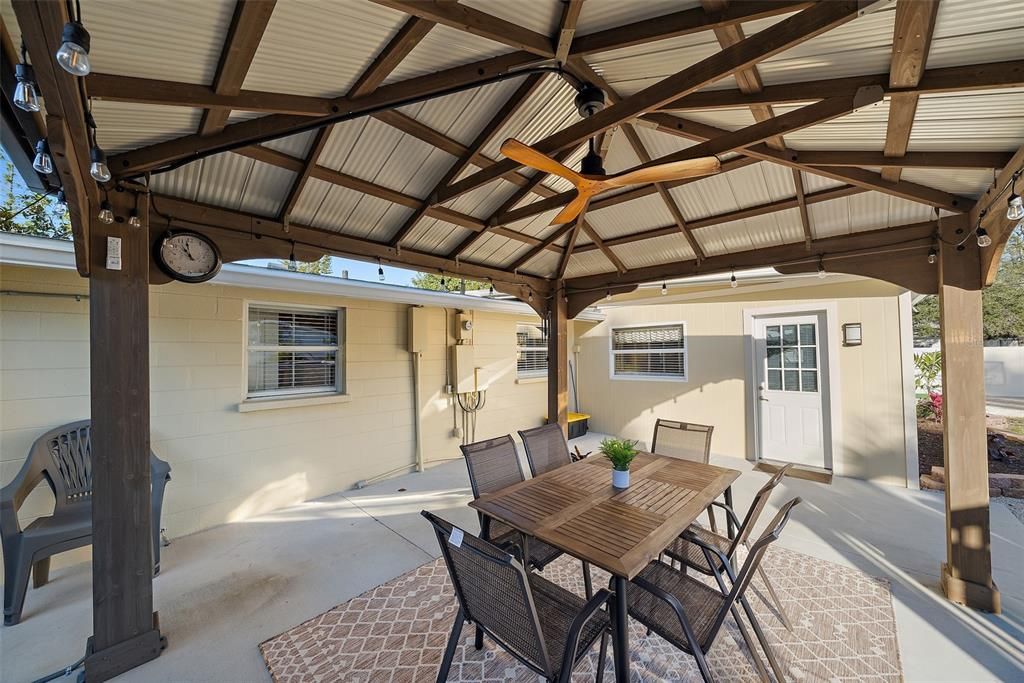 For Sale: $499,000 (3 beds, 2 baths, 1690 Square Feet)