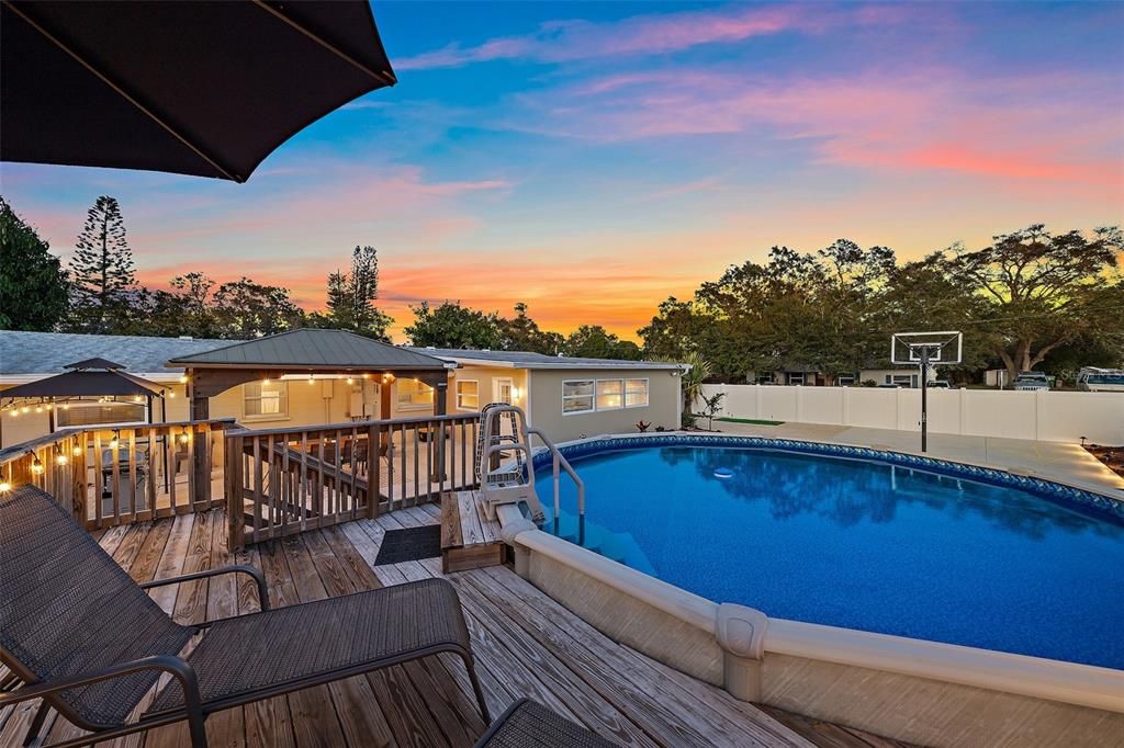 For Sale: $499,000 (3 beds, 2 baths, 1690 Square Feet)