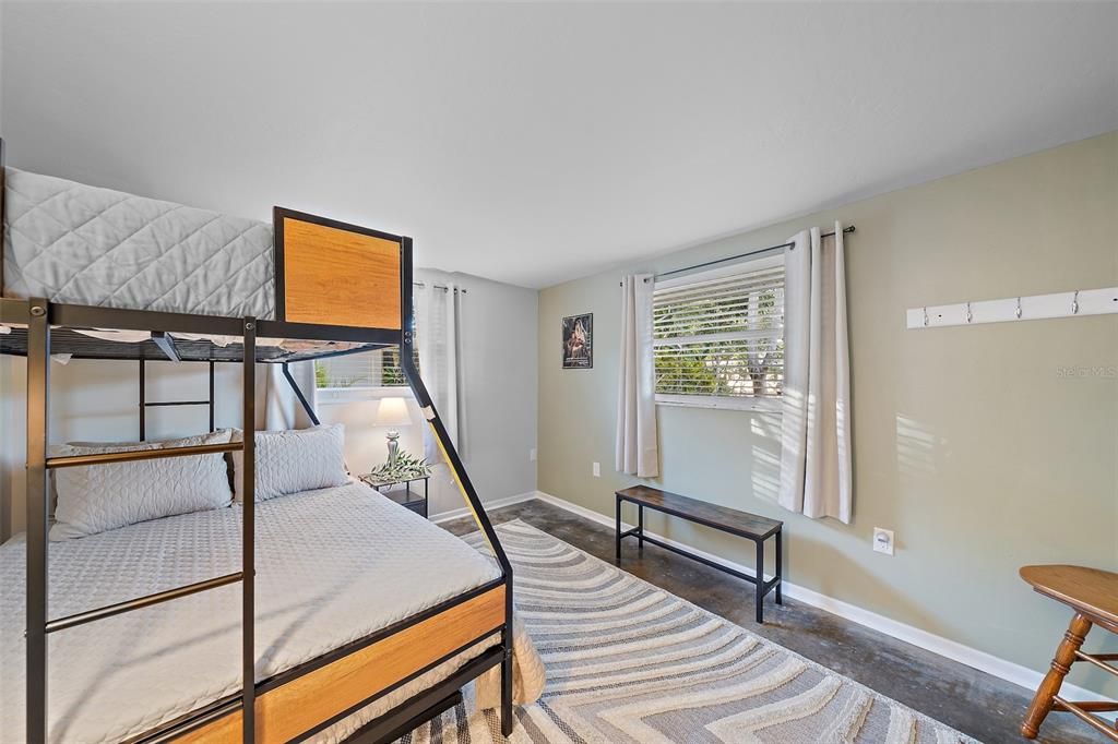 For Sale: $499,000 (3 beds, 2 baths, 1690 Square Feet)