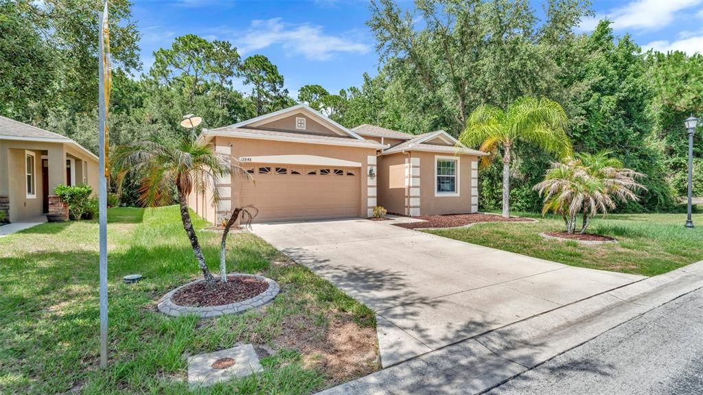 En Venta: $369,900 (4 camas, 3 baños, 2027 Pies cuadrados)