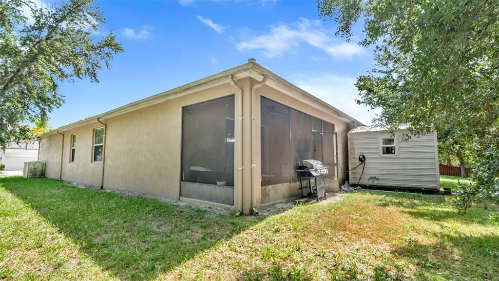 En Venta: $369,900 (4 camas, 3 baños, 2027 Pies cuadrados)