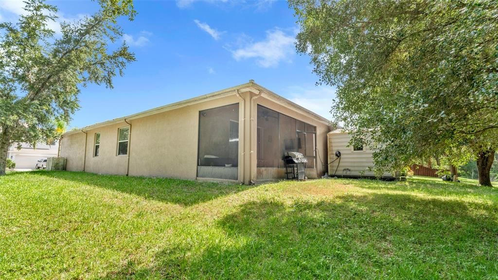 En Venta: $369,900 (4 camas, 3 baños, 2027 Pies cuadrados)