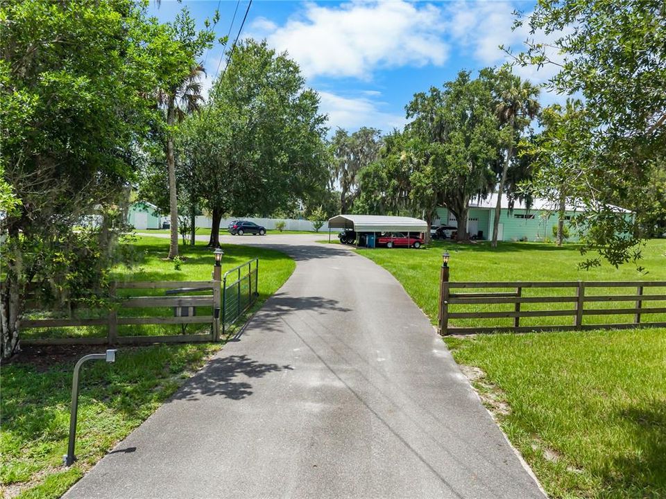 For Sale: $1,399,000 (6 beds, 4 baths, 7395 Square Feet)