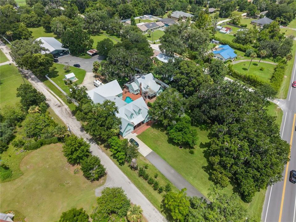 For Sale: $1,399,000 (6 beds, 4 baths, 7395 Square Feet)