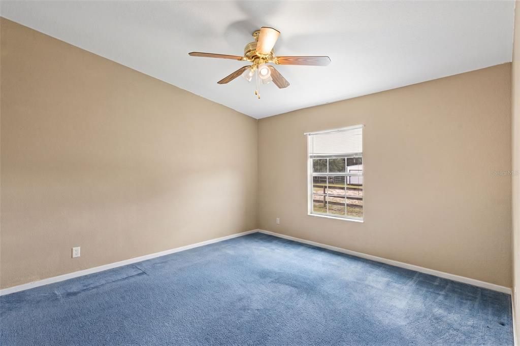 For Sale: $289,000 (3 beds, 2 baths, 1710 Square Feet)