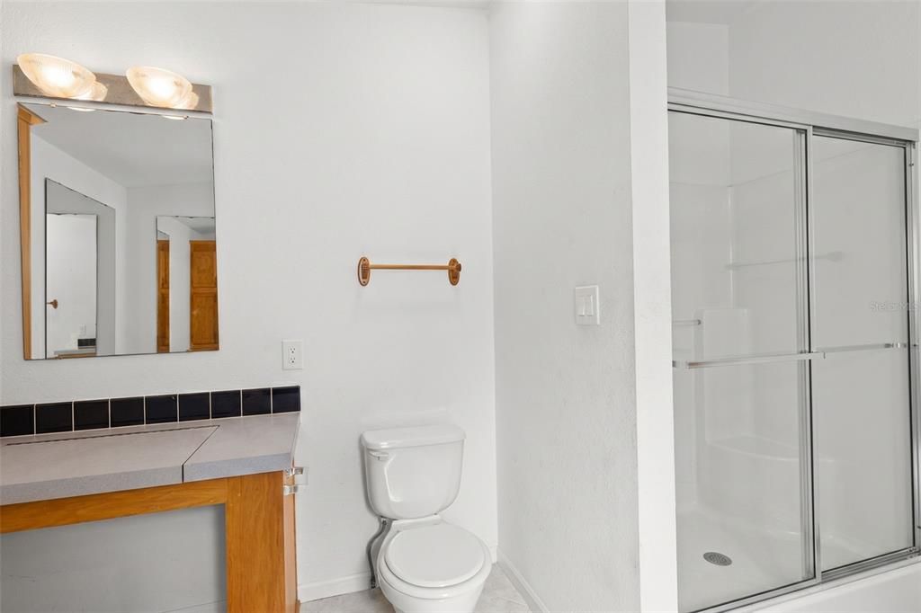 For Sale: $289,000 (3 beds, 2 baths, 1710 Square Feet)