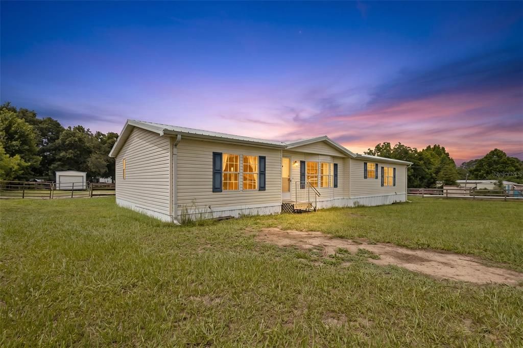 For Sale: $289,000 (3 beds, 2 baths, 1710 Square Feet)