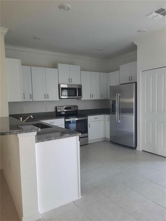 В аренду: $1,895 (3 спален, 2 ванн, 1634 Квадратных фут)