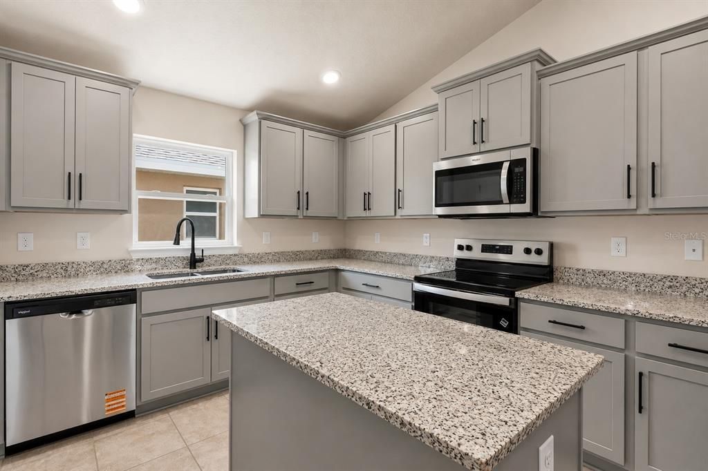 For Sale: $364,900 (4 beds, 3 baths, 2200 Square Feet)