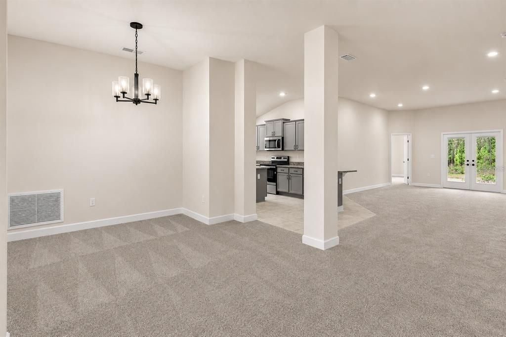 For Sale: $364,900 (4 beds, 3 baths, 2200 Square Feet)