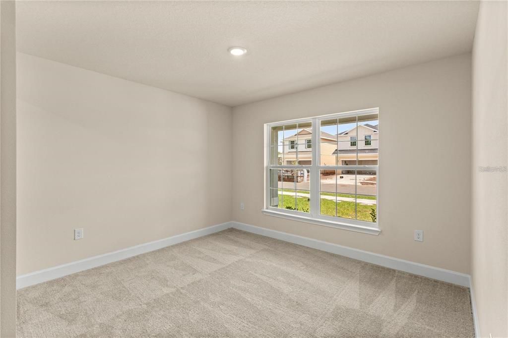 For Sale: $364,900 (4 beds, 3 baths, 2200 Square Feet)