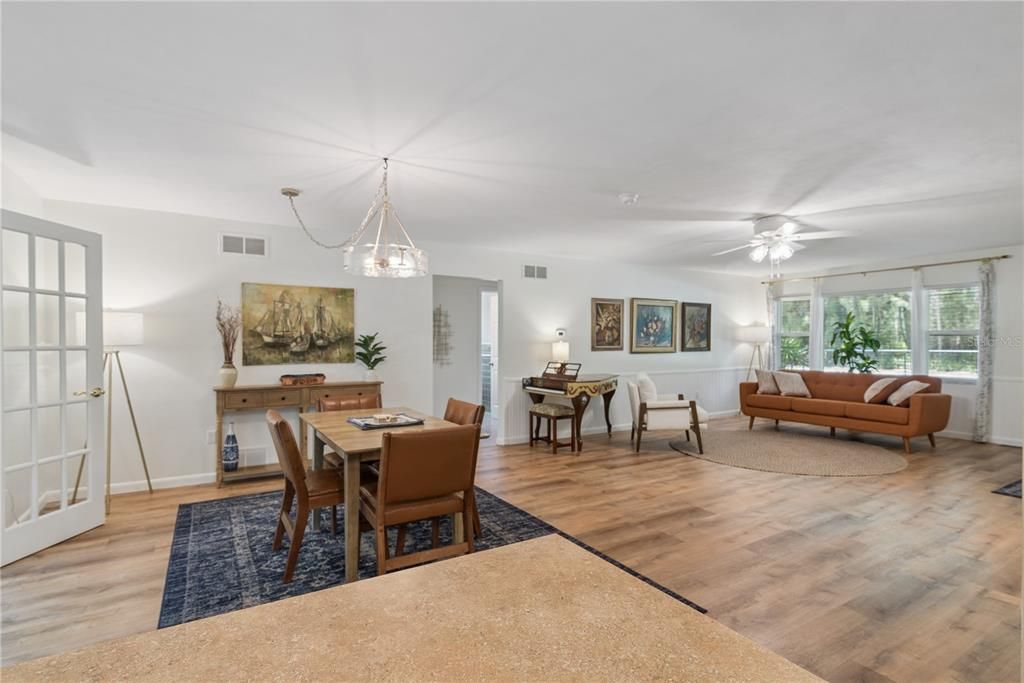 En Venta: $397,400 (3 camas, 2 baños, 1585 Pies cuadrados)