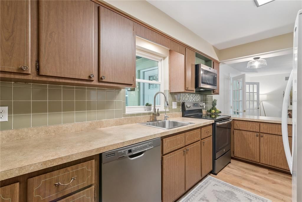 En Venta: $397,400 (3 camas, 2 baños, 1585 Pies cuadrados)