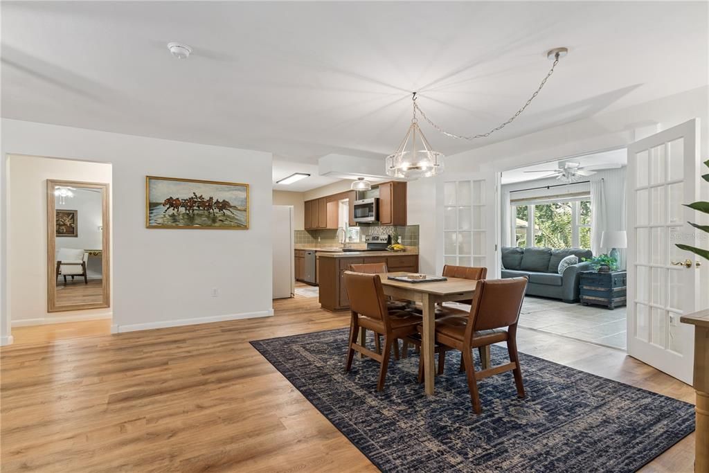 En Venta: $397,400 (3 camas, 2 baños, 1585 Pies cuadrados)