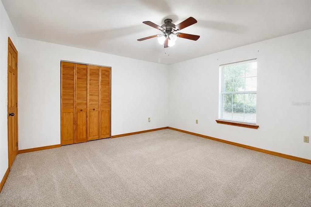 For Sale: $500,000 (4 beds, 3 baths, 2760 Square Feet)