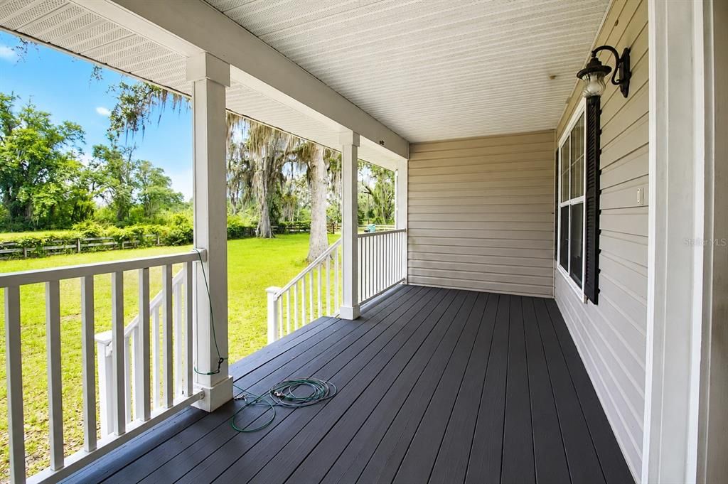 For Sale: $500,000 (4 beds, 3 baths, 2760 Square Feet)