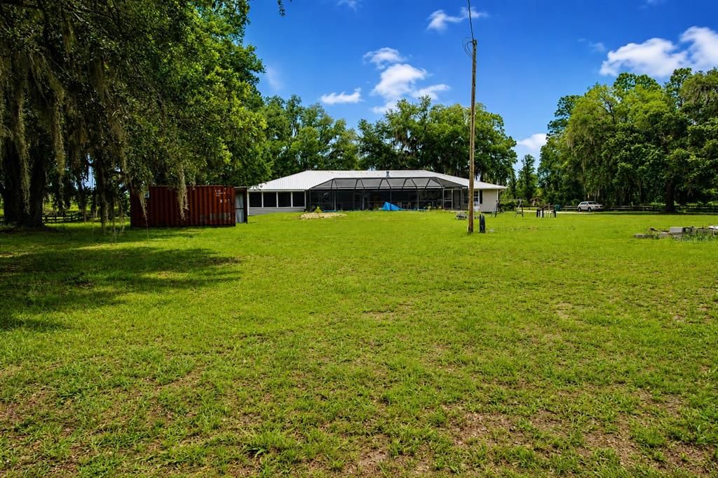 For Sale: $500,000 (4 beds, 3 baths, 2760 Square Feet)