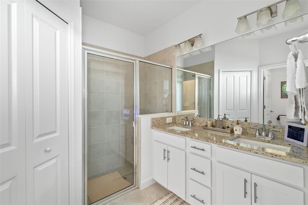 For Rent: $3,000 (3 beds, 2 baths, 1414 Square Feet)