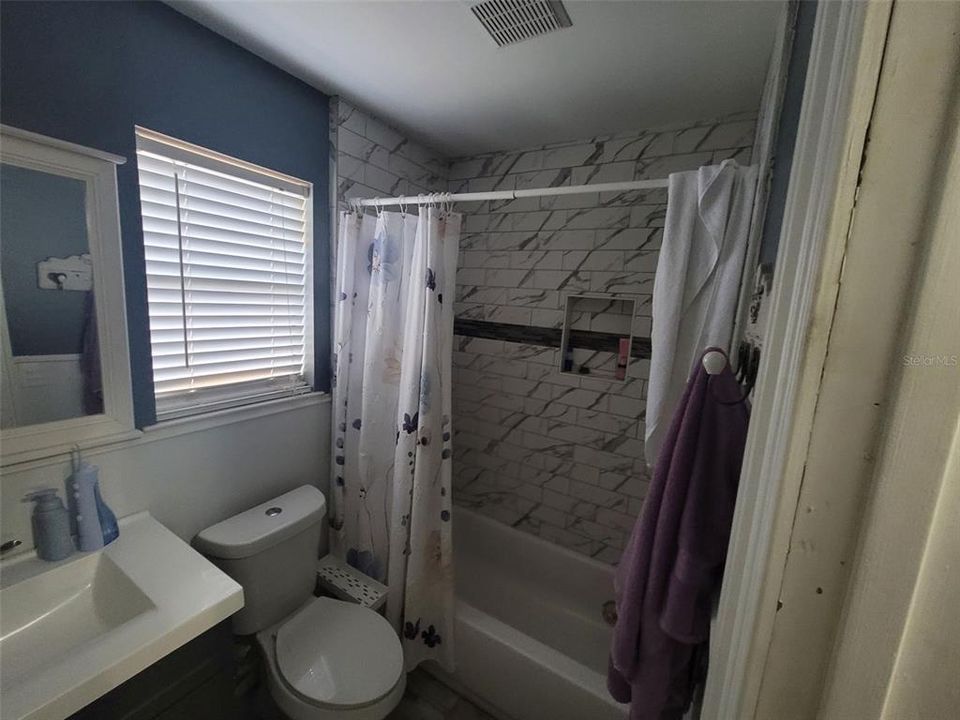 En Venta: $439,900 (3 camas, 2 baños, 1608 Pies cuadrados)