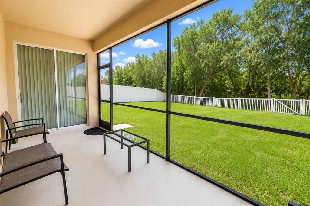 En Venta: $399,900 (4 camas, 3 baños, 2592 Pies cuadrados)
