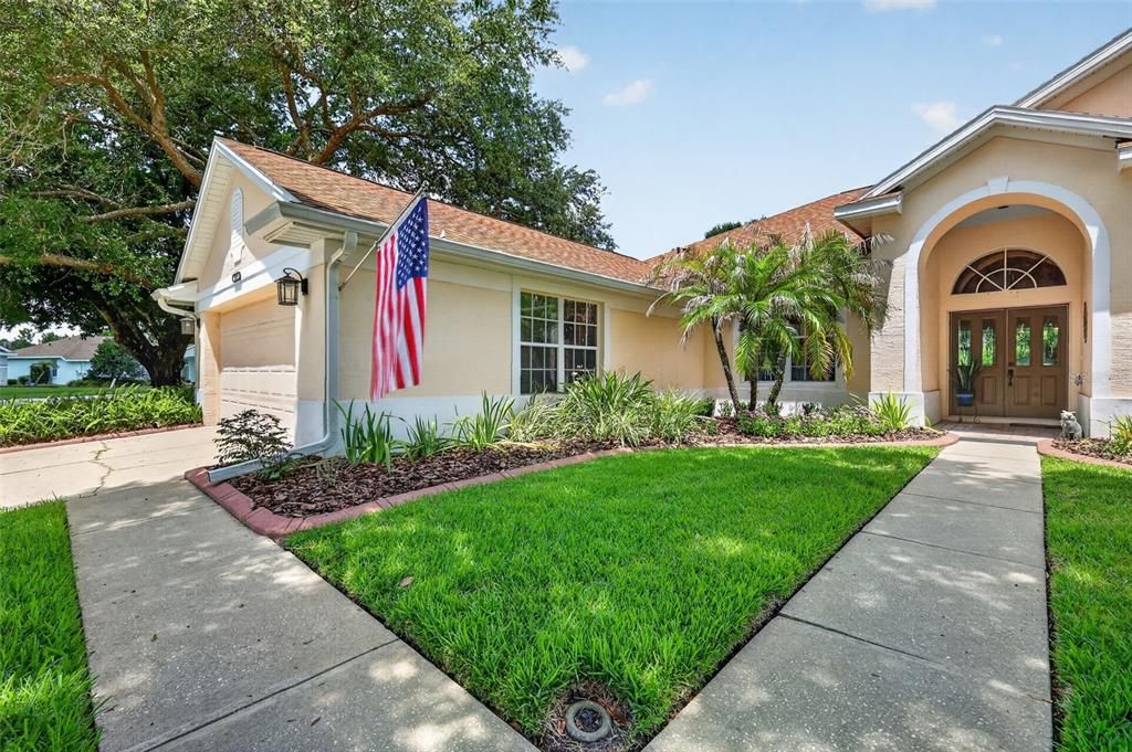 For Sale: $570,000 (3 beds, 3 baths, 2777 Square Feet)