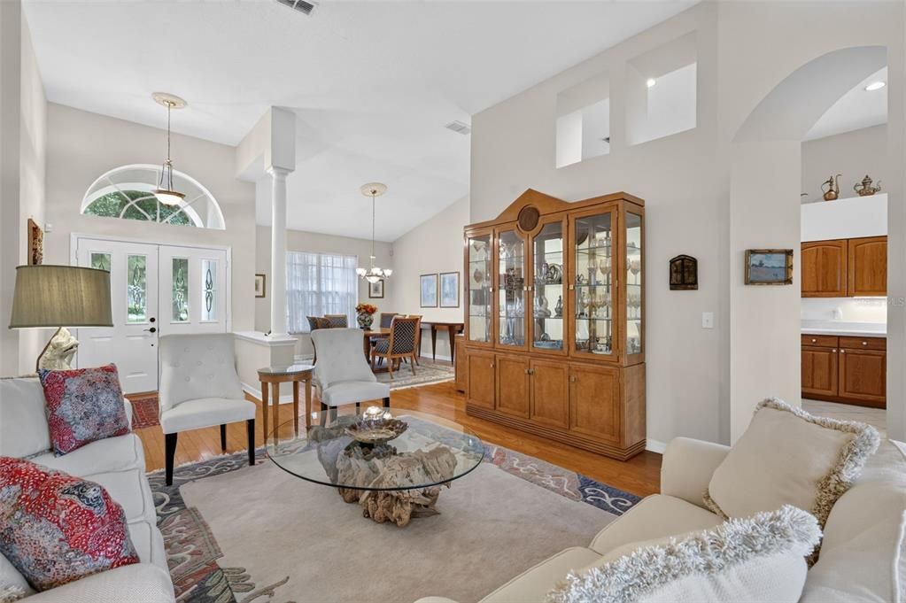 For Sale: $570,000 (3 beds, 3 baths, 2777 Square Feet)