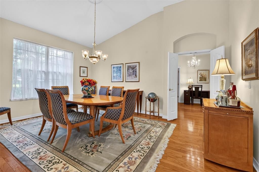 For Sale: $570,000 (3 beds, 3 baths, 2777 Square Feet)