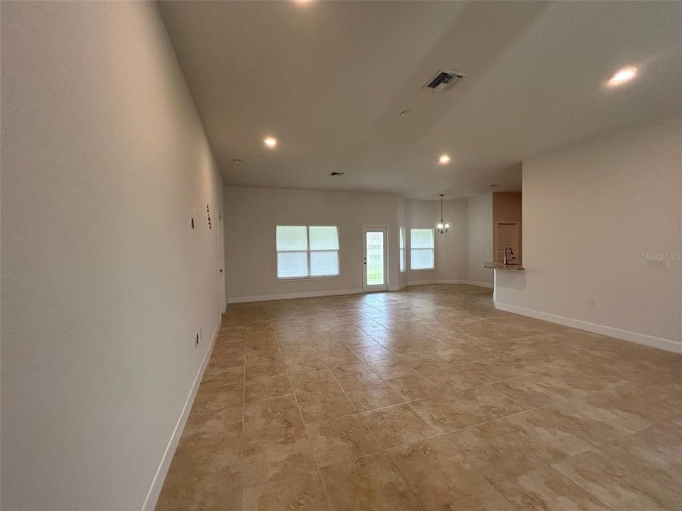 En Renta: $1,995 (4 camas, 2 baños, 2276 Pies cuadrados)