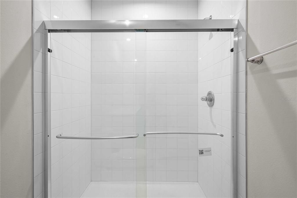 На продажу: $299,000 (3 спален, 2 ванн, 1333 Квадратных фут)