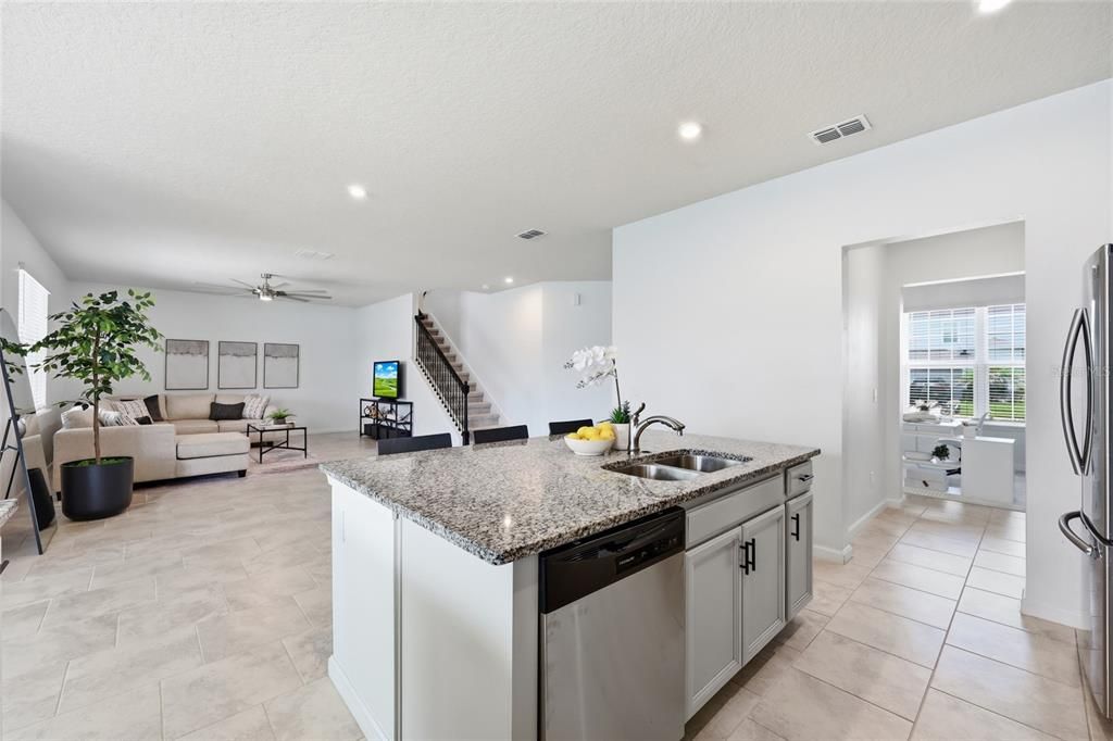 En Venta: $530,000 (3 camas, 2 baños, 2553 Pies cuadrados)