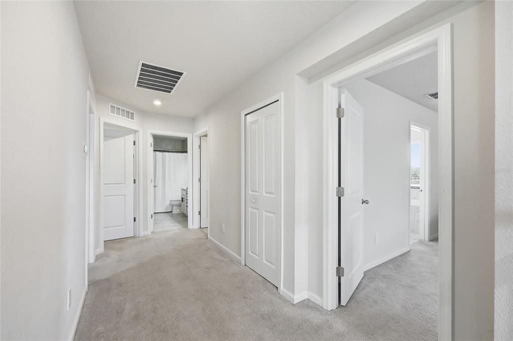 En Venta: $530,000 (3 camas, 2 baños, 2553 Pies cuadrados)