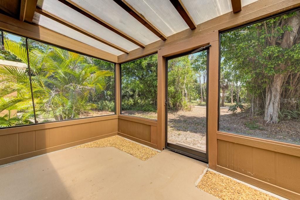 En Venta: $235,000 (2 camas, 2 baños, 1249 Pies cuadrados)
