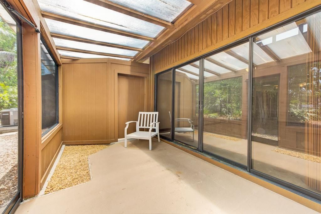 En Venta: $235,000 (2 camas, 2 baños, 1249 Pies cuadrados)