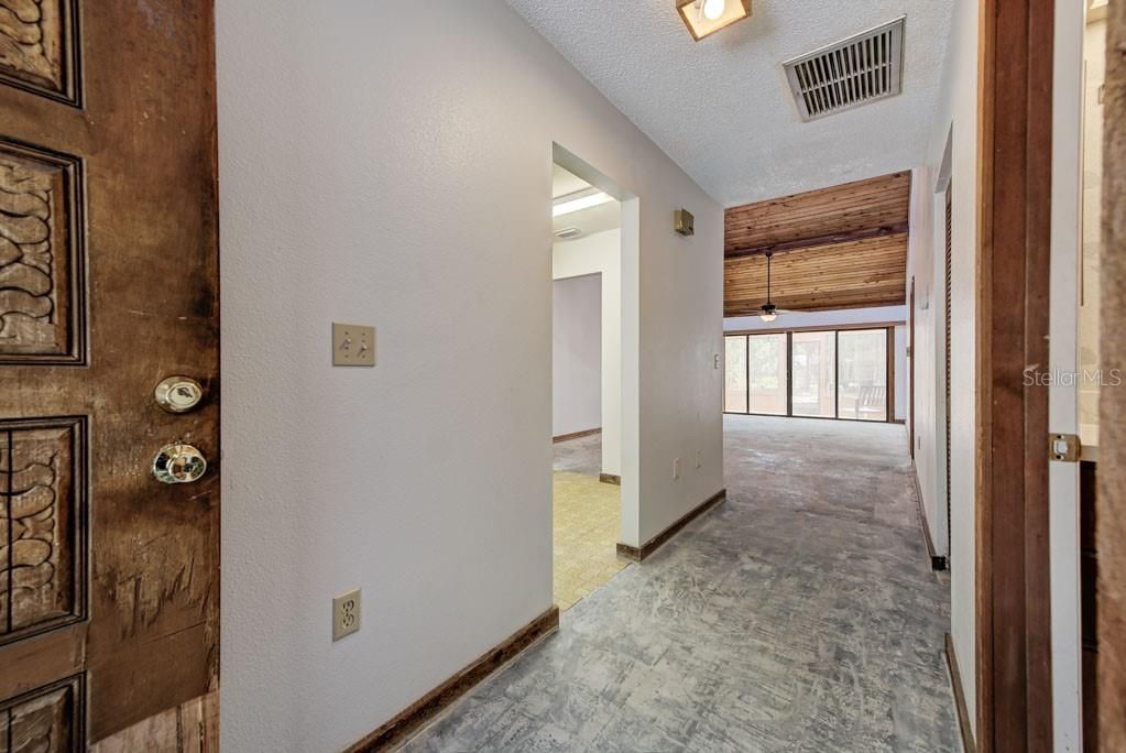 En Venta: $235,000 (2 camas, 2 baños, 1249 Pies cuadrados)