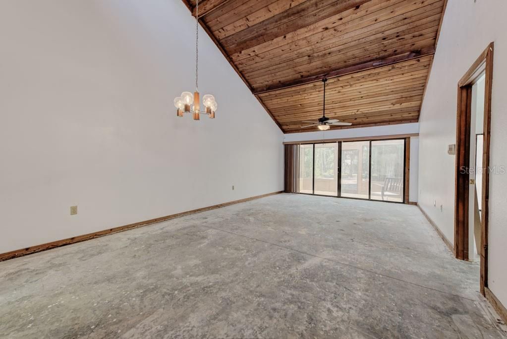 En Venta: $235,000 (2 camas, 2 baños, 1249 Pies cuadrados)