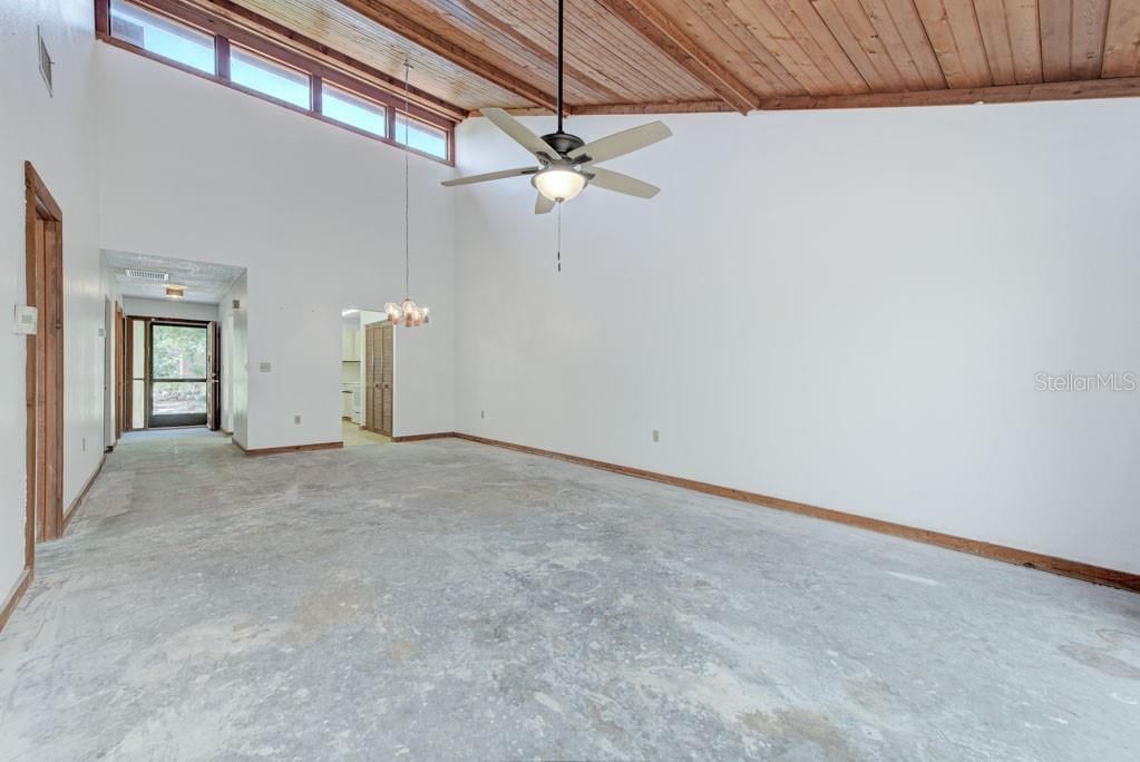 En Venta: $235,000 (2 camas, 2 baños, 1249 Pies cuadrados)