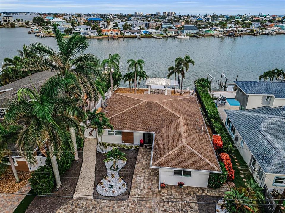 En Venta: $1,550,000 (3 camas, 3 baños, 2098 Pies cuadrados)