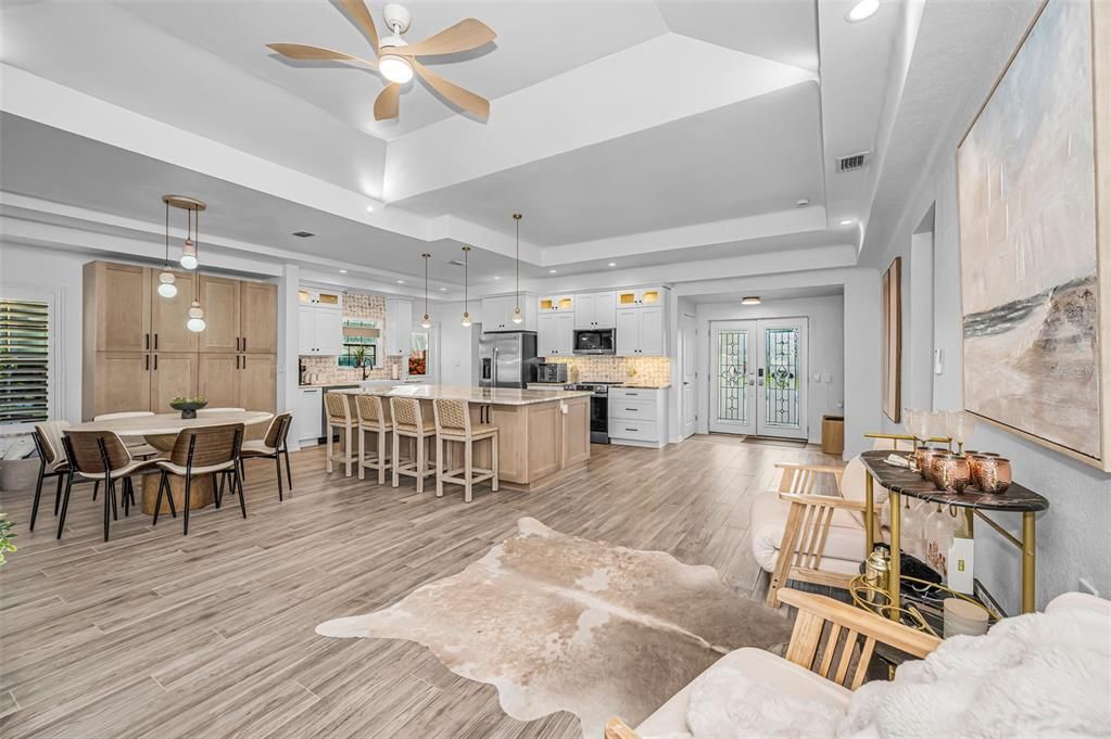 En Venta: $1,550,000 (3 camas, 3 baños, 2098 Pies cuadrados)