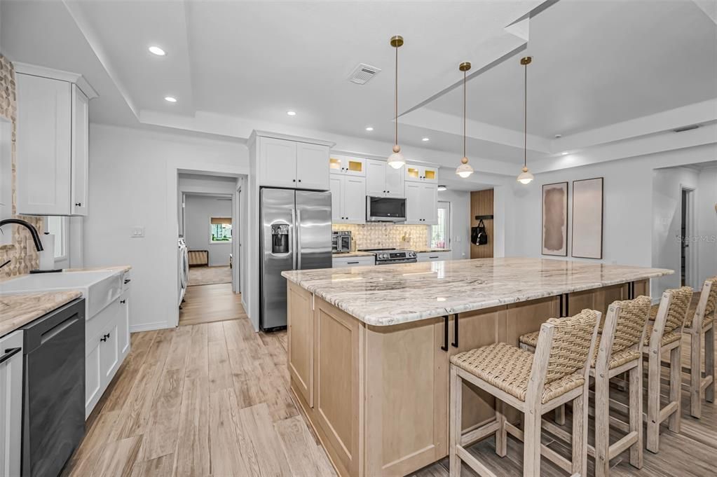 En Venta: $1,550,000 (3 camas, 3 baños, 2098 Pies cuadrados)
