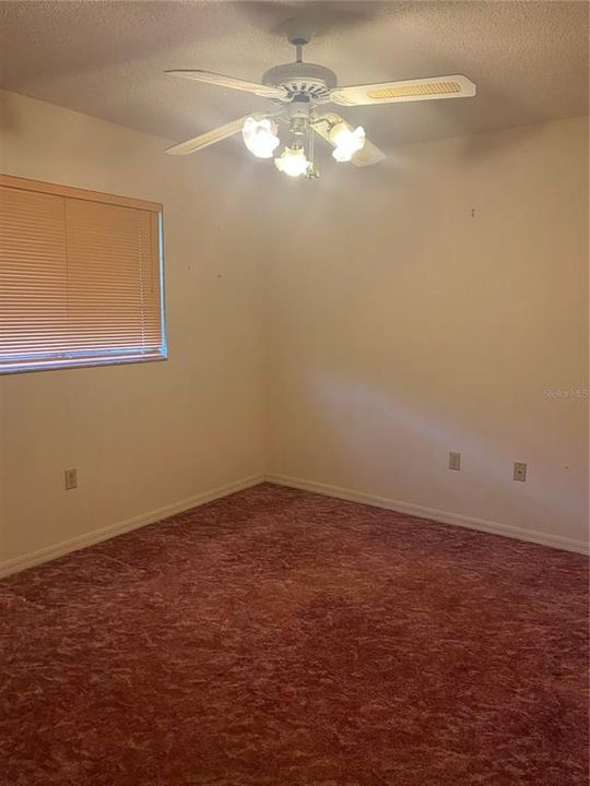 En Venta: $235,000 (3 camas, 2 baños, 1410 Pies cuadrados)