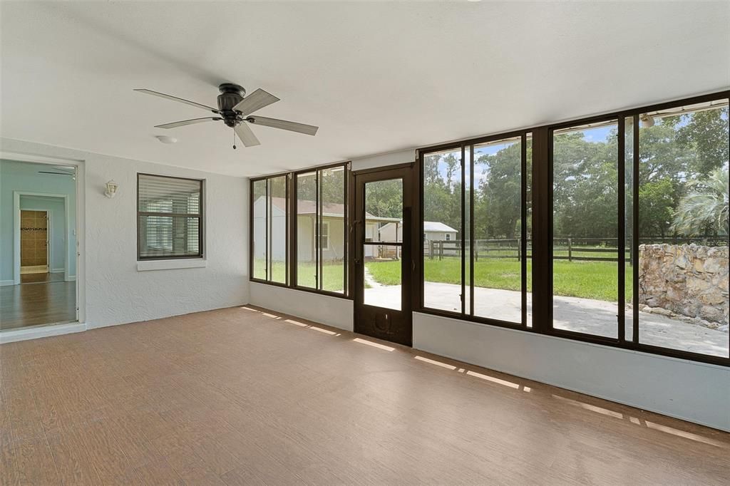 For Rent: $3,500 (4 beds, 3 baths, 2217 Square Feet)