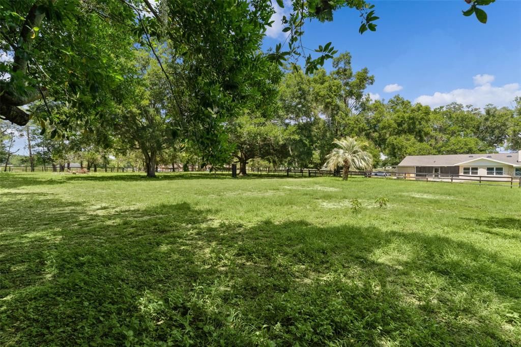 For Rent: $3,500 (4 beds, 3 baths, 2217 Square Feet)
