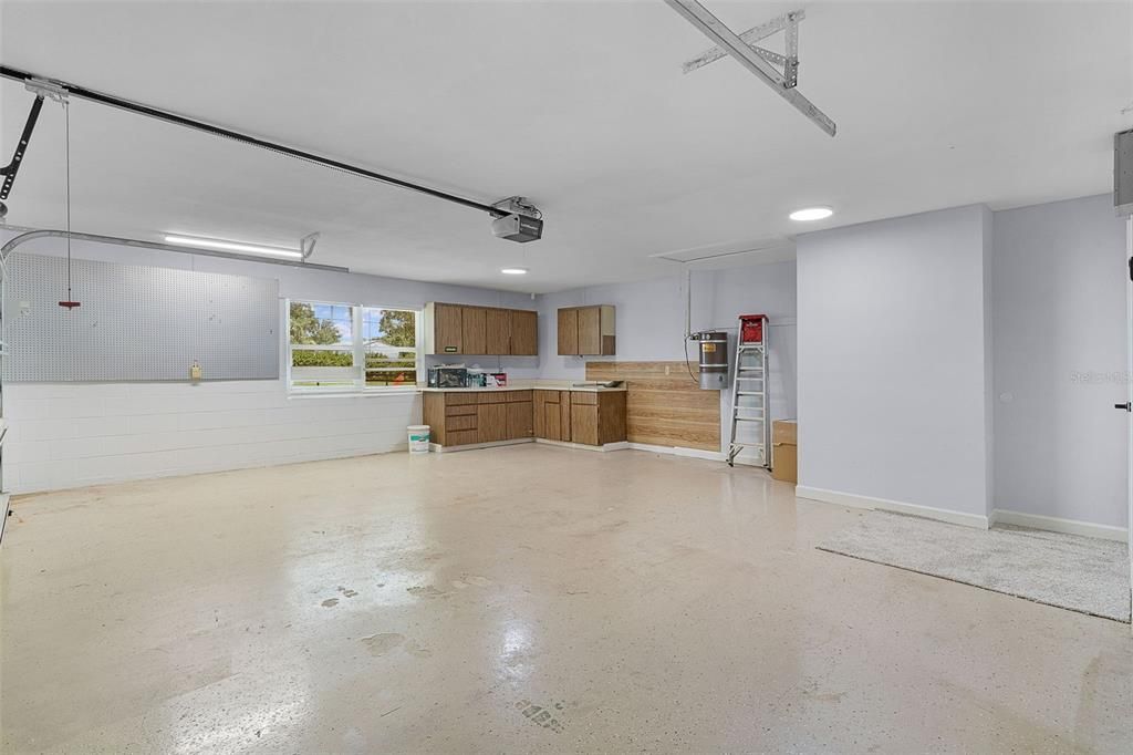 For Rent: $3,500 (4 beds, 3 baths, 2217 Square Feet)